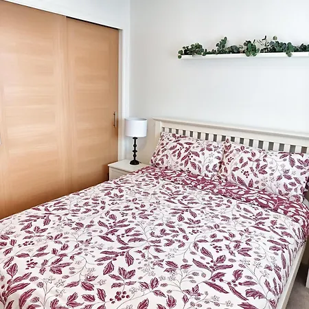 4 Miles To Westhill By Lains Lettings Apartment Aberdeen Exterior photo